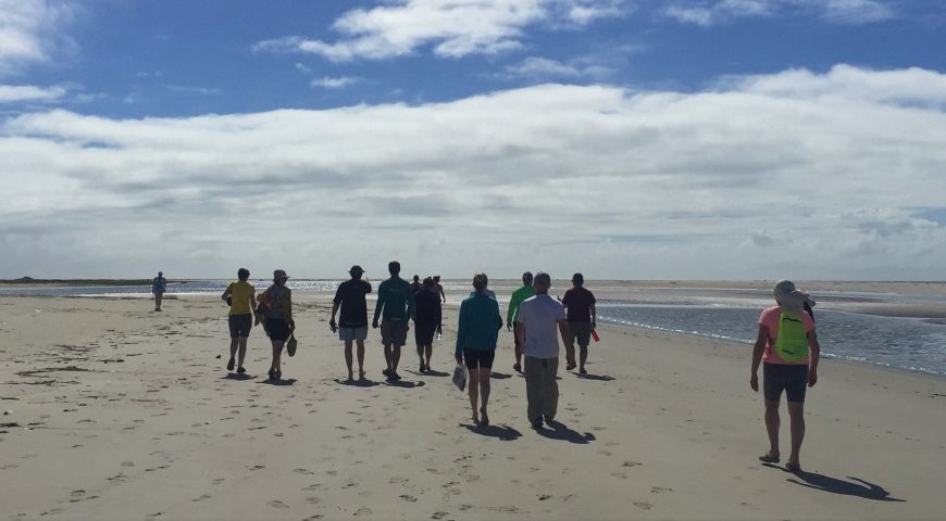 Travessia da Praia Deserta de Superagui