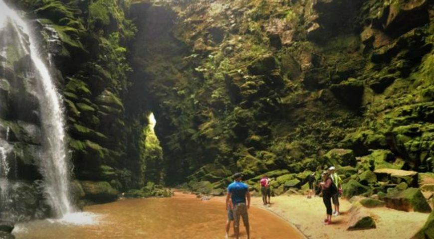 Travessia Buraco do Padre até Mariquinha